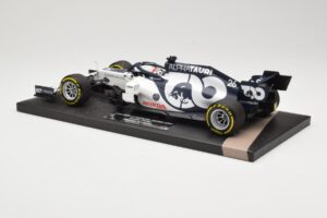 AlphaTauri Honda AT01 #26 D. Kvyat Italian GP 2020 Minichamps 1:18 117200826 Metall - pilt 5/6