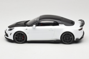 Alpine A110 R Pearl White Norev 1:18 185433 Metall - pilt 3/6