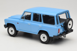 ARO 244 D Sinine Aurora Models 1:18 TH180-01 Metall - pilt 5/6