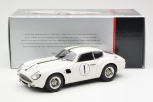 Aston Martin DB4 GT Zagato #1 24 Hours of Le Mans 1961 CMC 1:18 M-139 Metall - pilt 6/6