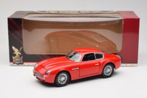 Aston Martin DB4 GT Zagato Punane Road Signature 1:18 92728 Metall - pilt 8/8