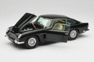 Aston Martin DB5 California Salveiroheline Chrono 1:18 H1001 Metall - pilt 2/8