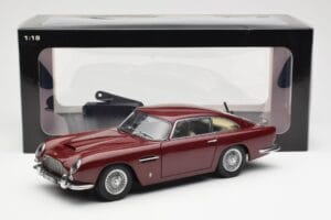 Aston Martin DB5 Dubonnet Punane AUTOart 1:18 70213 Metall - pilt 8/8