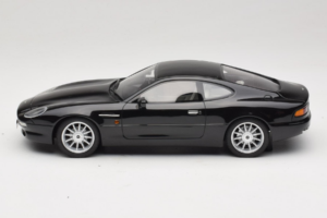 Aston Martin DB7 Bowland Black Cult Models 1:18 CML187-2 Vaik - pilt 3/6