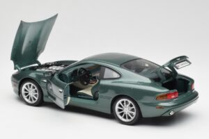 Aston Martin DB7 Vantage Roheline Maisto 1:18 36880 Metall - pilt 5/8