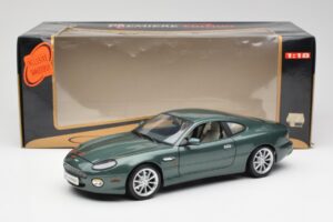 Aston Martin DB7 Vantage Roheline Maisto 1:18 36880 Metall - pilt 8/8