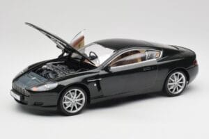Aston Martin DB9 Must Solido 1:18 15025600 Metall - pilt 2/8