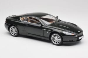 Aston Martin DB9 Must Solido 1:18 15025600 Metall - pilt 6/8