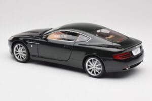 Aston Martin DB9 Must Solido 1:18 15025600 Metall - pilt 7/8