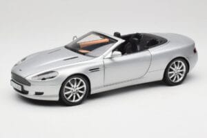 Aston Martin DB9 Volante Hõbedane Minichamps 1:18 150137334 Metall