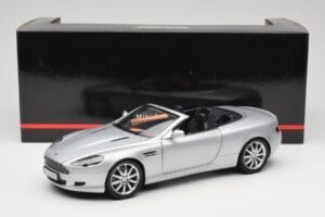 Aston Martin DB9 Volante Hõbedane Minichamps 1:18 150137334 Metall - pilt 8/8