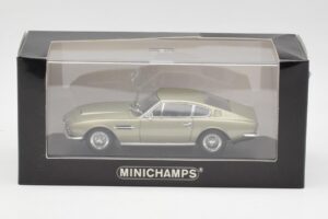Aston Martin DBS Hõberohelane Metallik Minichamps 1:43 400137600 Metall - pilt 4/4