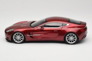 Aston Martin One-77 Diavolo Red AUTOart 1:18 70245 Metall - pilt 4/8