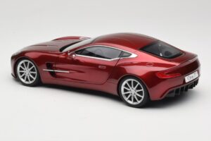 Aston Martin One-77 Diavolo Red AUTOart 1:18 70245 Metall - pilt 7/8