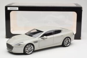 Aston Martin Rapide S Silver Fox AUTOart 1:18 70258 Metall - pilt 8/8