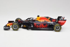 Aston Martin Red Bull Racing RB15 #33 M. Verstappen Winner Brazil GP 2019 Minichamps 1:18 110191933 Metall - pilt 3/6