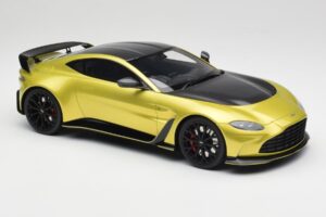 Aston Martin V12 Vantage Final Edition Cosmopolitan Yellow TopSpeed 1:18 TS0453 Metall - pilt 4/6