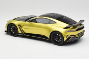Aston Martin V12 Vantage Final Edition Cosmopolitan Yellow TopSpeed 1:18 TS0453 Metall - pilt 5/6