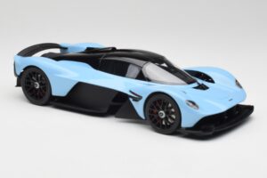 Aston Martin Valkyrie Racing Sinine GT Spirit 1:18 GT915 Vaik - pilt 4/6