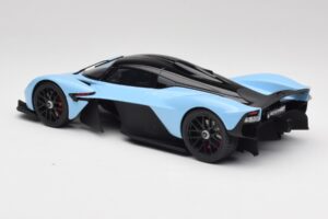 Aston Martin Valkyrie Racing Sinine GT Spirit 1:18 GT915 Vaik - pilt 5/6