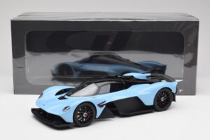 Aston Martin Valkyrie Racing Sinine GT Spirit 1:18 GT915 Vaik - pilt 6/6