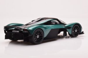 Aston Martin Valkyrie Racing Green GT Spirit 1:18 GT435 Vaik - pilt 2/6