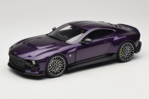 Aston Martin Valour Tumesinine GT Spirit 1:18 GT944 Vaik