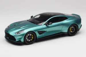 Aston Martin Vanquish Green Metallic GT Spirit 1:18 GT551 Vaik