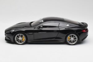 Aston Martin Vanquish Onyx Must AUTOart 1:18 70247 Metall - pilt 4/8