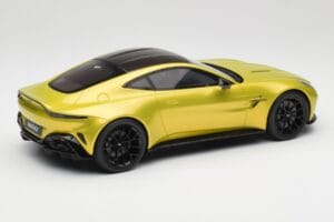 Aston Martin Vantage Cosmopolitan Yellow GT Spirit 1:18 GT514 Vaik - pilt 2/6
