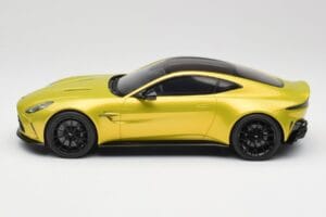 Aston Martin Vantage Cosmopolitan Yellow GT Spirit 1:18 GT514 Vaik - pilt 3/6