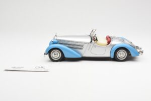 Audi 225 Front Roadster Sinine Hõbe CMC 1:18 M-075B Metall - pilt 3/6