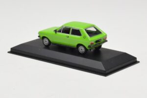 Audi 50 Heleroheline Minichamps 1:43 940010400 Metall - pilt 3/4