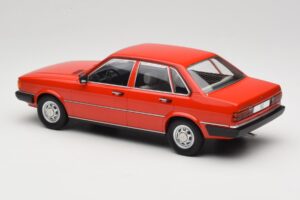 Audi 80 B2 GLS Punane MCG 1:18 MCG18526 Metall - pilt 5/6