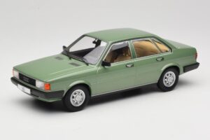 Audi 80 B2 Roheline MCG 1:18 MCG18525 Metall
