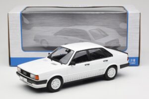Audi 80 B2 GTE Valge MCG 1:18 MCG18527 Metall - pilt 6/6