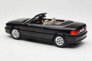 Audi 80 B3 Kabriolett Must MCG 1:18 MCG18372 Metall - pilt 5/6