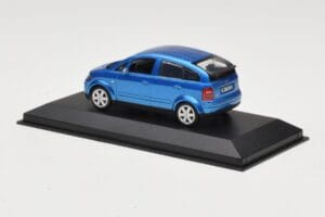 Audi A2 Light Blue Metallic Minichamps 1:43 AUDI007 Metall - pilt 3/4