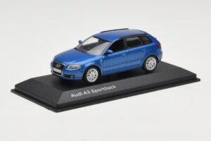 Audi A3 8P Sportback Mauritius Blue Minichamps 1:43 5010403033 Metall - pilt 2/4