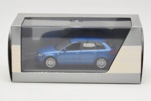 Audi A3 8P Sportback Mauritius Blue Minichamps 1:43 5010403033 Metall - pilt 4/4
