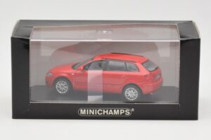Audi A3 8P Sportback Punane Minichamps 1:43 5010403023 Metall - pilt 4/4