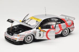 Audi A4 B5 #3 F. Biela DTM World Champion 1995 UT Models 1:18 39542 Metall - pilt 2/8