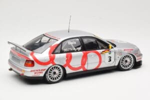 Audi A4 B5 #3 F. Biela DTM World Champion 1995 UT Models 1:18 39542 Metall - pilt 3/8