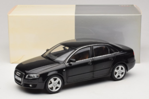 Audi A4 B6 3.2 Quattro Must Minichamps 1:18 5010404125 Metall - pilt 8/8