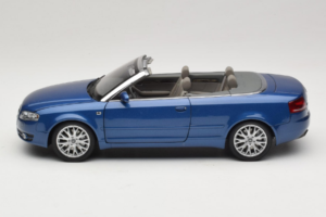 Audi A4 B6 Kabriolett Sinine Norev 1:18 5010504325 Metall - pilt 4/9