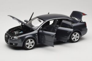 Audi A4 B7 Hall Metallik Minichamps 1:18 100014400 Metall - pilt 2/8