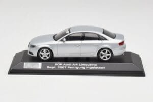 Audi A4 B8 3.2 Quattro Ice Hõbe Minichamps 1:43 5010704113 Metall