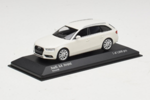 Audi A4 B8 Avant Valge Minichamps 1:43 410011010 Metall - pilt 2/5