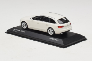 Audi A4 B8 Avant Valge Minichamps 1:43 410011010 Metall - pilt 3/5