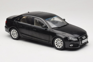 Audi A4L B8 Must Paudi Model 1:18 AUDI012 Metall - pilt 6/8